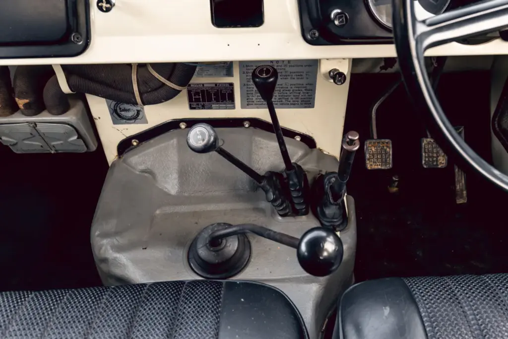 nissan patrol historia v8 australia espana zona franca 38 Motor16
