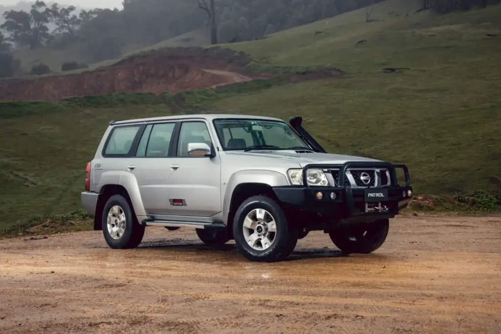 nissan patrol historia v8 australia espana zona franca 84 Motor16