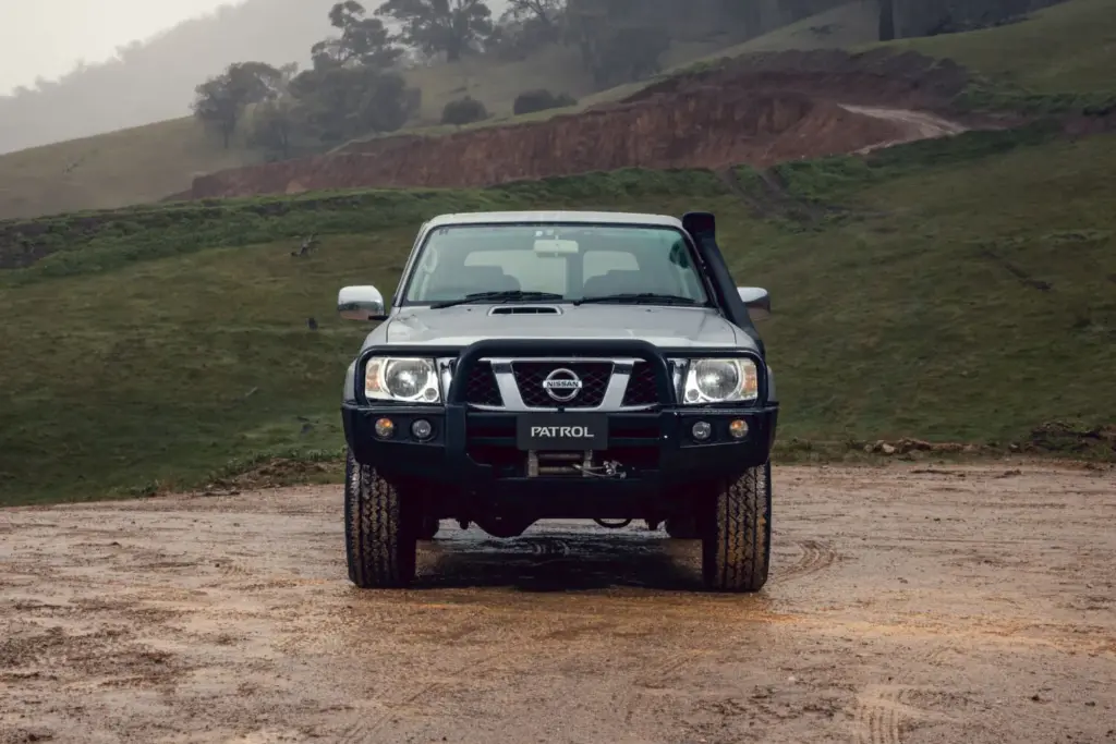 nissan patrol historia v8 australia espana zona franca 88 Motor16