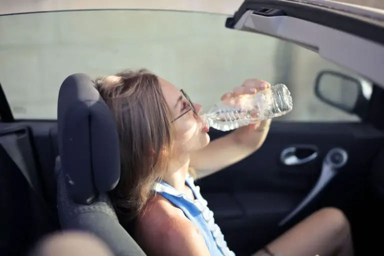 Ola de calor: los objetos peligrosos en el coche en verano que pueden anular tu seguro