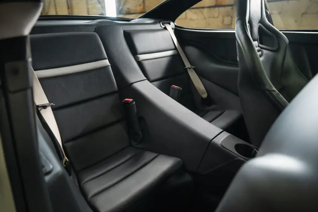 Este Porsche 911 964 supera en potencia específica al actual 911 GT3 12 Motor16 porsche 911 964 restomod theon 12 Motor16