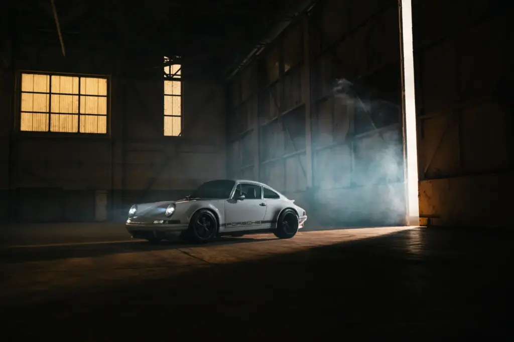Este Porsche 911 964 supera en potencia específica al actual 911 GT3 6 Motor16 porsche 911 964 restomod theon 14 Motor16