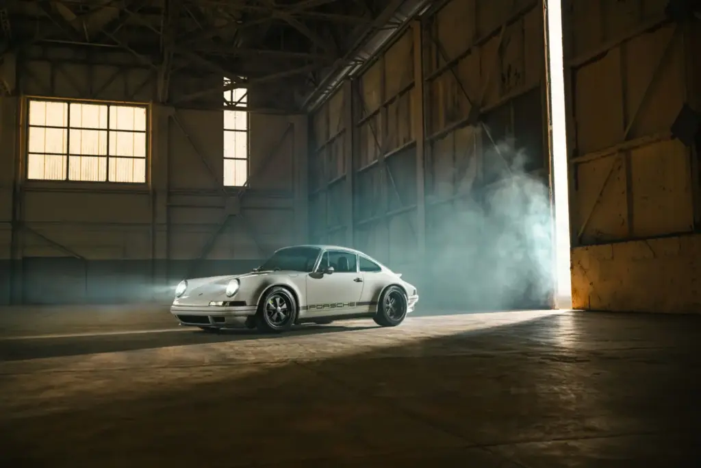 Este Porsche 911 964 supera en potencia específica al actual 911 GT3 7 Motor16 porsche 911 964 restomod theon 17 Motor16