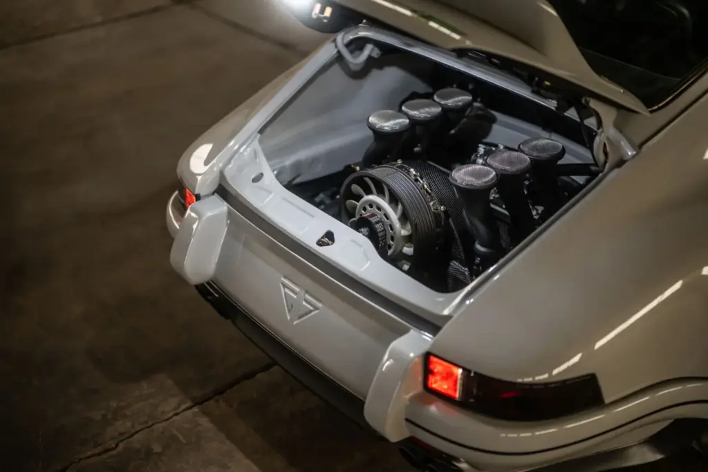 Este Porsche 911 964 supera en potencia específica al actual 911 GT3 38 Motor16 porsche 911 964 restomod theon 43 Motor16