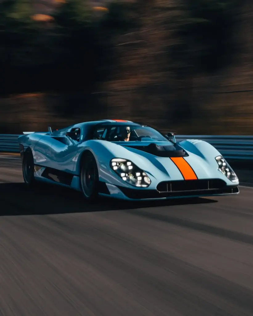 El JC9 es un Porsche Carrera GT one off no oficial que emula al clásico 917 2 Motor16 El JC9 es un Porsche Carrera GT one off no oficial que emula al clásico 917
