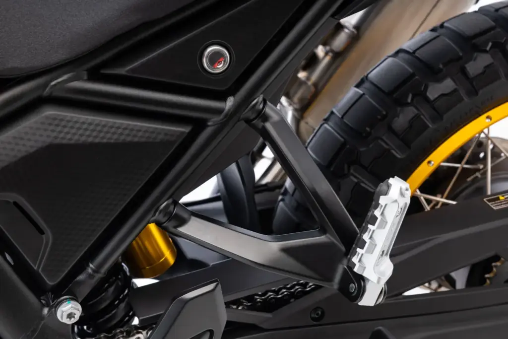 srt 450rx detalles 23 Motor16