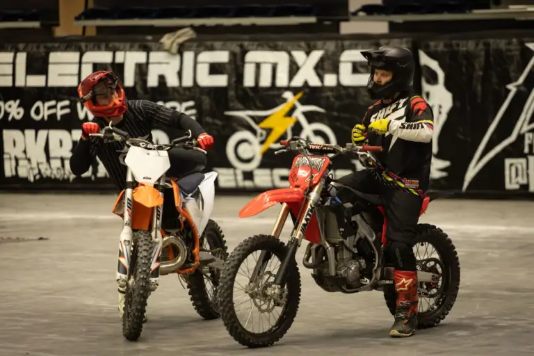 La Stark Varg eléctrica logra dos plazas entre los 12 mejores del Erzbergrodeo 2026