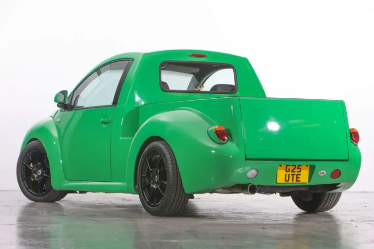 Este Volkswagen New Beetle pickup acaba de subastarse a un precio de risa en Reino Unido