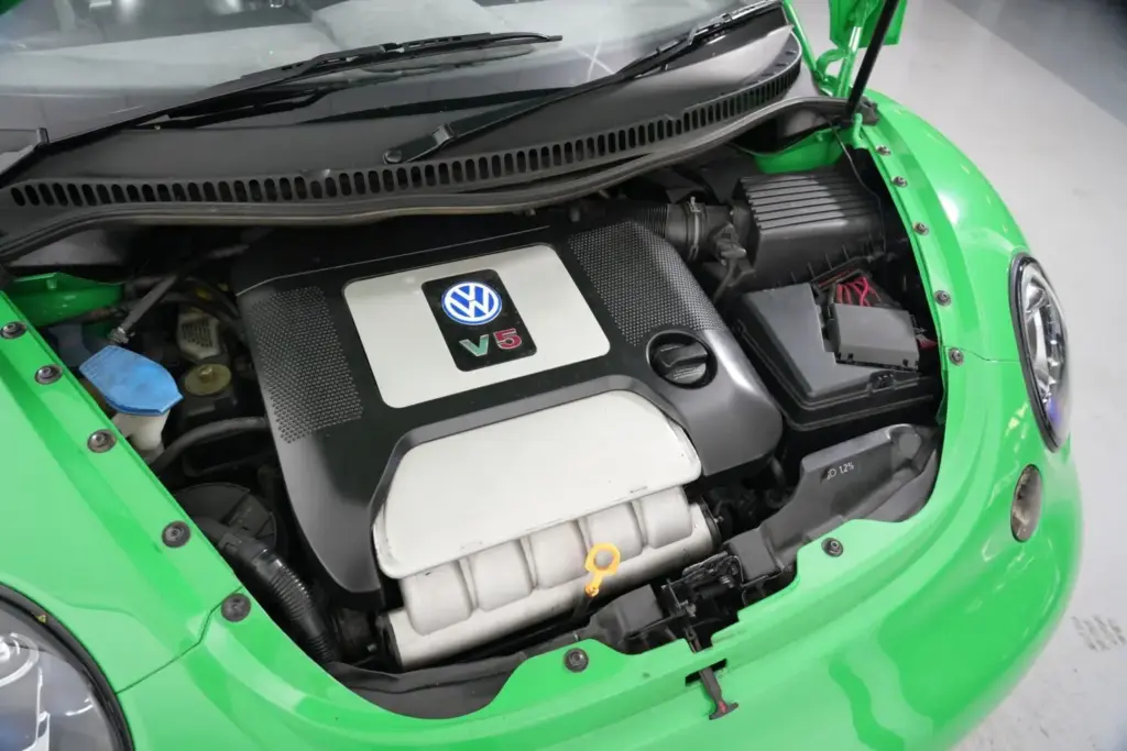 Este Volkswagen New Beetle pickup acaba de subastarse a un precio de risa en Reino Unido 13 Motor16 volkswagen new beetle v5 pick up ute 2003 2025 6 Motor16