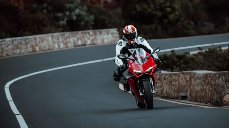 La ZXMoto 820 RR apunta a 8.000 euros en España: así es la rival de la Yamaha R9