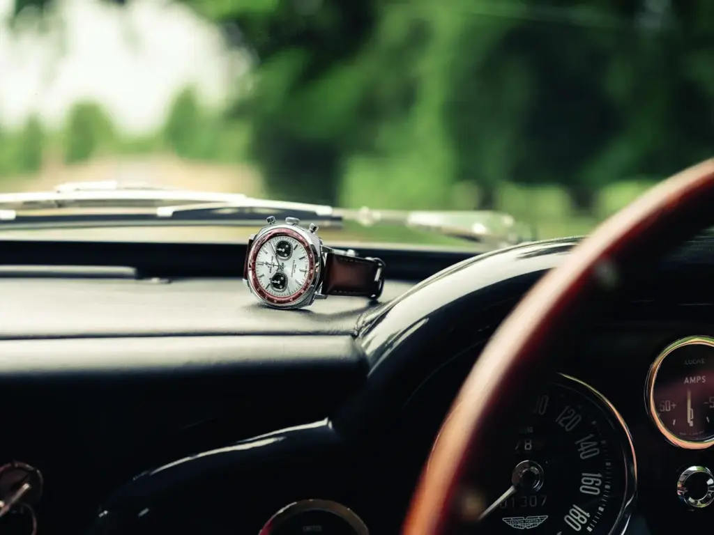 Breitling y Aston Martin reviven el mito de James Bond con un reloj que tiene el ADN del DB5 3 Motor16 Aston Martin, Breitling, Top Time B01 Chronograph 41 Tribute to Aston Martin DB5