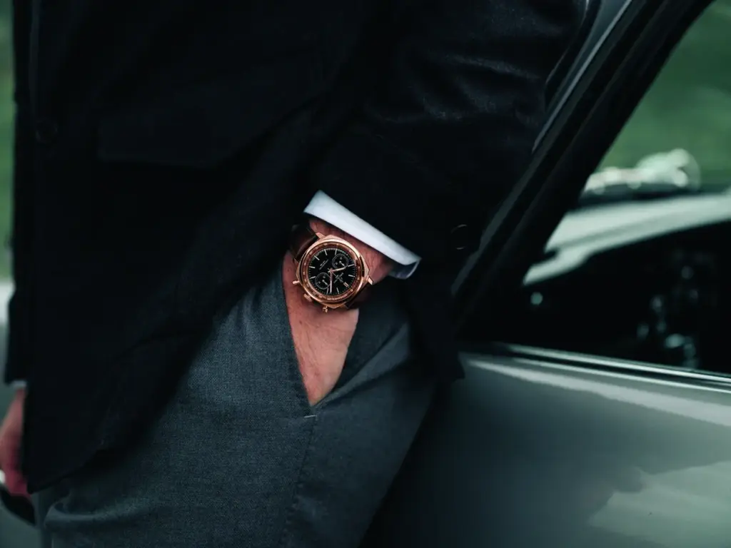 Breitling y Aston Martin reviven el mito de James Bond con un reloj que tiene el ADN del DB5 13 Motor16 14 Breitling Top Time B01 Chronograph 41 Tribute to Aston Martin DB5 Motor16
