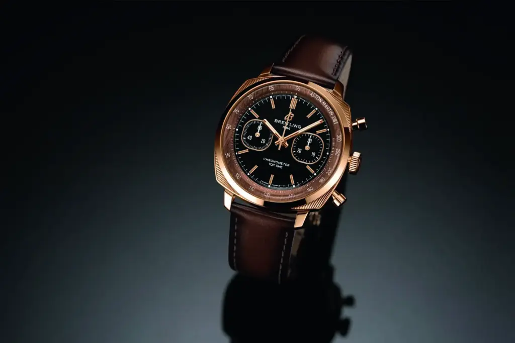 Breitling y Aston Martin reviven el mito de James Bond con un reloj que tiene el ADN del DB5 15 Motor16 16 Breitling Top Time B01 Chronograph 41 Tribute to Aston Martin DB5 Motor16