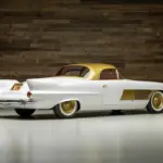 Cadillac Elegante Concept Car: El máximo lujo se vestía con oro en los años ’50