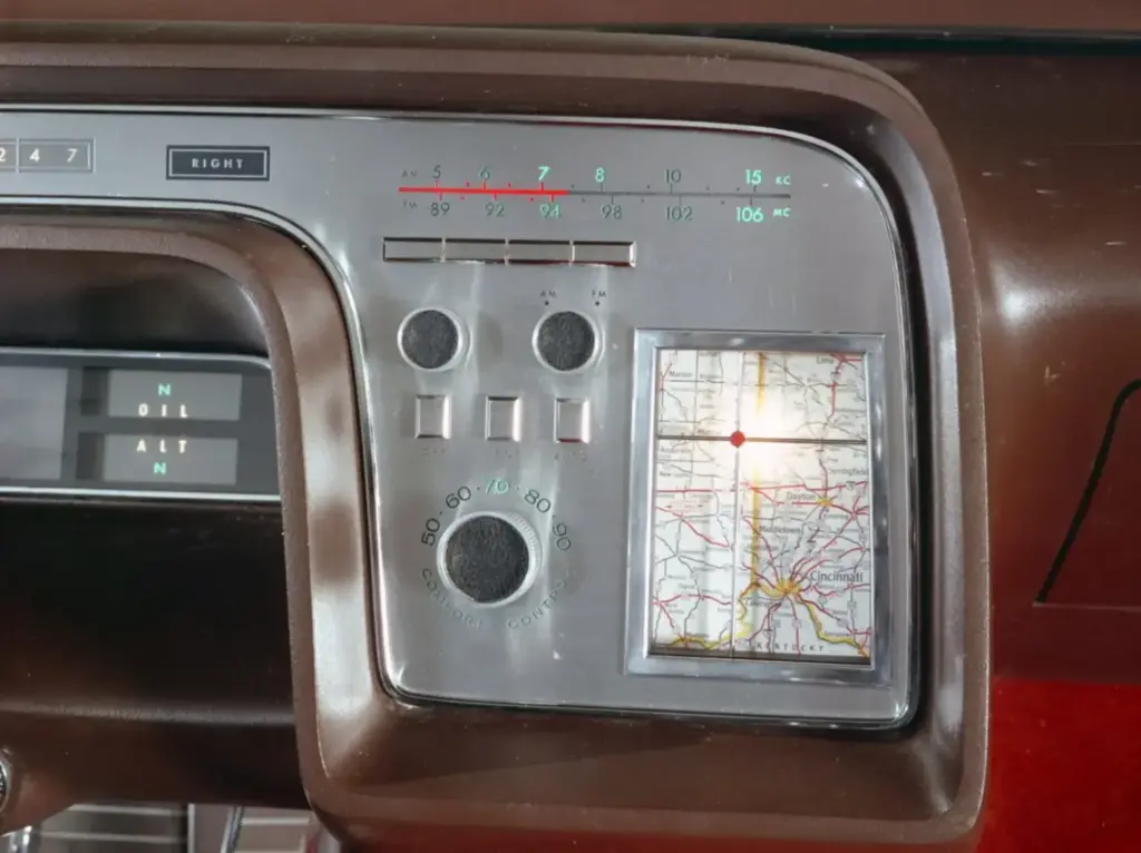 Ford Aurora: El prototipo de 1964 que imaginó el coche del futuro décadas antes de hacerse realidad 25 Motor16 1964 Ford Aurora concept car 14 Motor16
