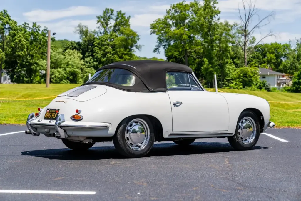 Porsche 356C Cabriolet 1964: solo 4.000 millas y procedencia original certificada 1 Motor16 1965_porsche_356c_1965_porsche_356c_f82091c0-4c0c-43ac-a083-ffeb3820066d-TJPHhN-77702-77702-scaled