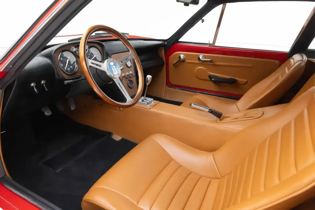 El DeTomaso Vallelunga de 1967 de Nasif Estéfano: uno de los 50 con carrocería Ghia sale a subasta en Bring a Trailer 1 Motor16 1967 detomaso vallelunga interior subasta bat Motor16