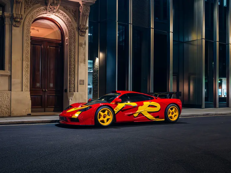 El McLaren F1 'Pop Art' te está buscando: Siempre y cuando te sobren 35 millones 7 Motor16 1998 McLaren F1 GTR RM Sothebys 12 Motor16