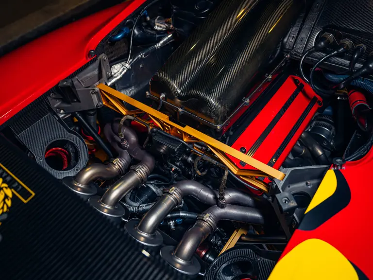 El McLaren F1 'Pop Art' te está buscando: Siempre y cuando te sobren 35 millones 3 Motor16 1996 McLaren F1 GTR Pop Art. Imagen motor.