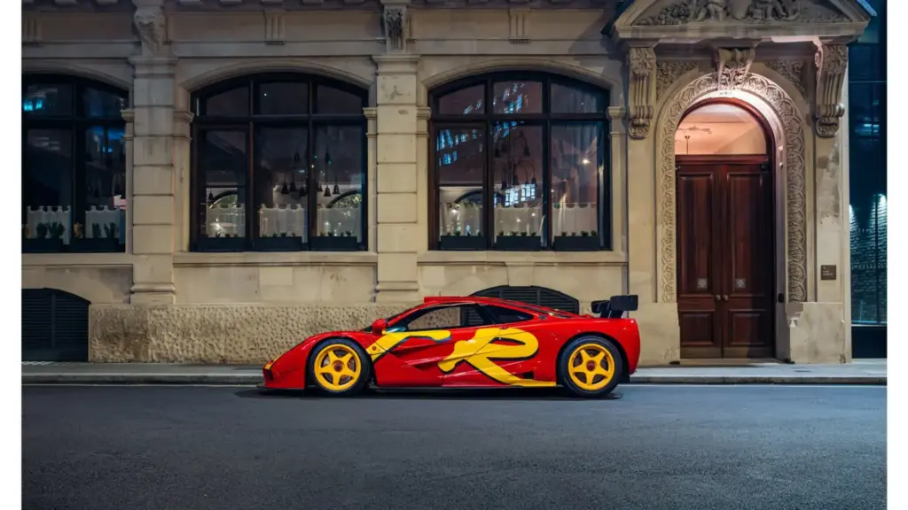 El McLaren F1 'Pop Art' te está buscando: Siempre y cuando te sobren 35 millones 9 Motor16 1998 McLaren F1 GTR RM Sothebys 33 Motor16