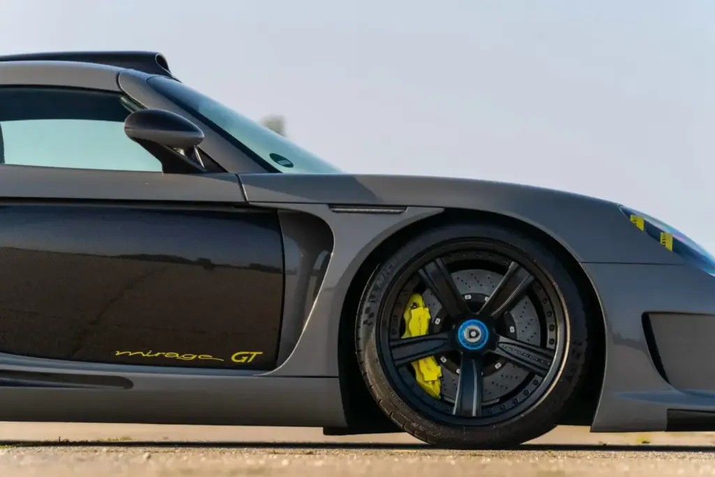 Gemballa Mirage GT: El Porsche Carrera GT más salvaje del que solo fabricaron 25 piezas 20 Motor16 2004 Gemballa Mirage GT Mecum 11 Motor16