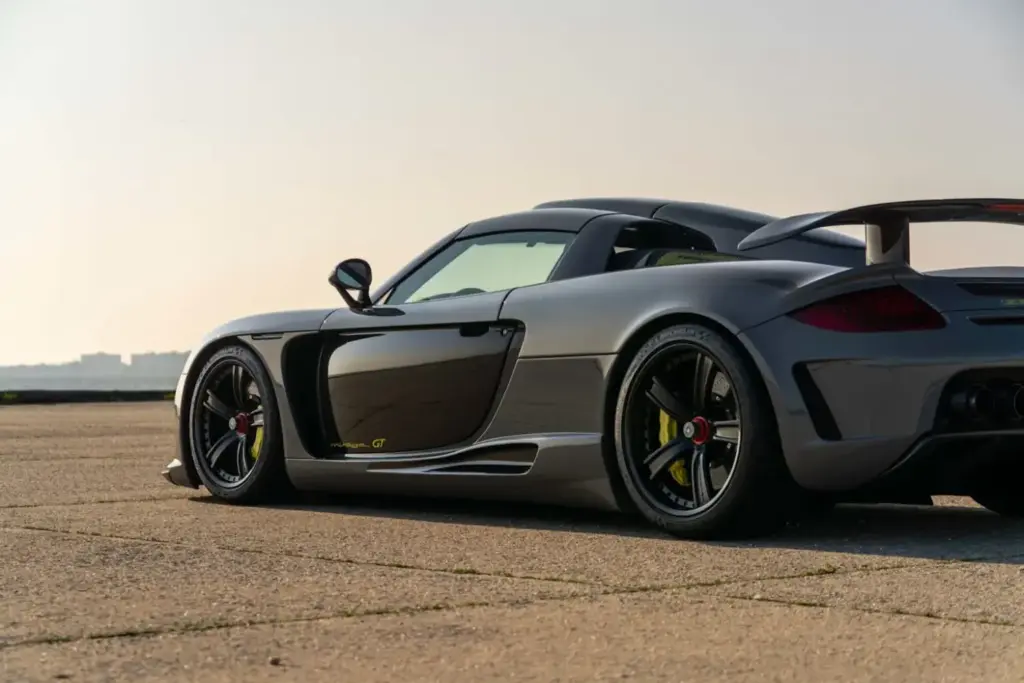 Gemballa Mirage GT: El Porsche Carrera GT más salvaje del que solo fabricaron 25 piezas 24 Motor16 2004 Gemballa Mirage GT Mecum 19 Motor16