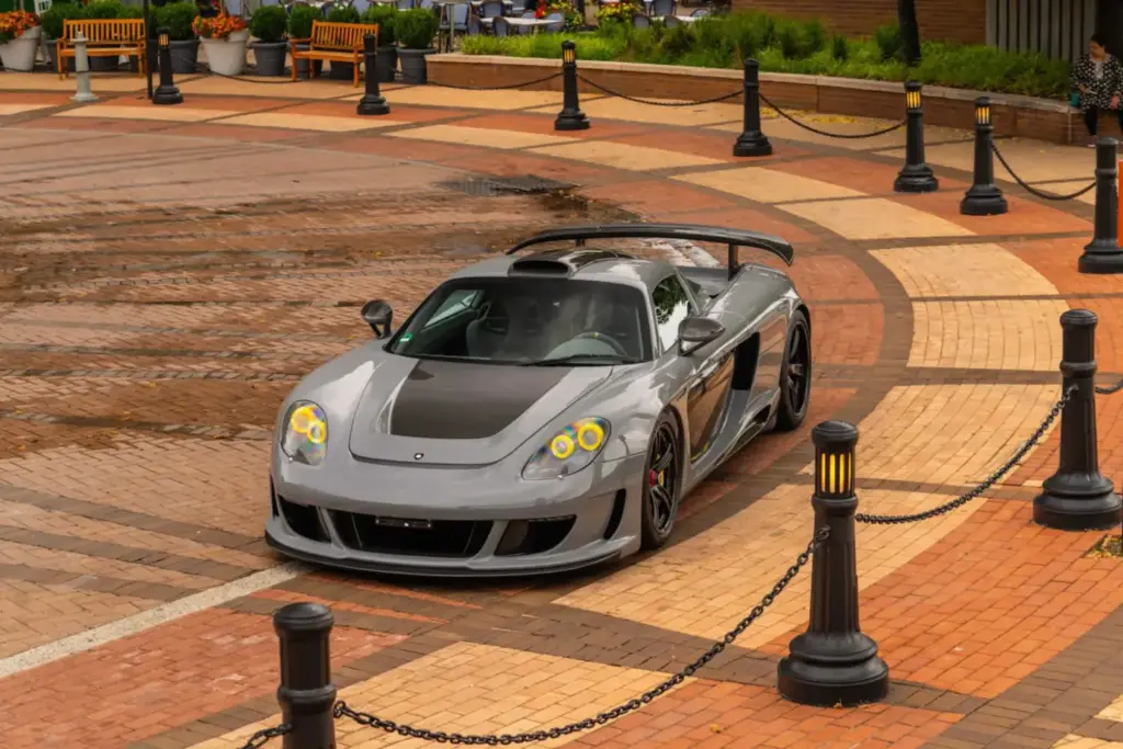 Gemballa Mirage GT: El Porsche Carrera GT más salvaje del que solo fabricaron 25 piezas 7 Motor16 2004 Gemballa Mirage GT Mecum 2 Motor16