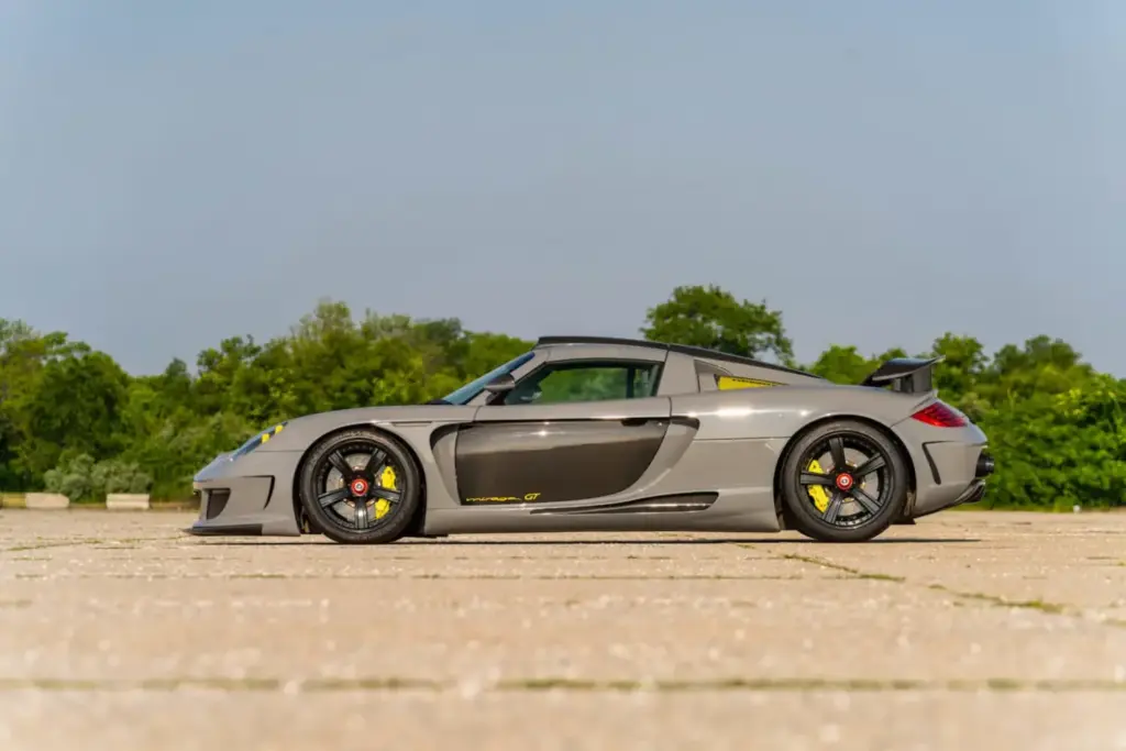 Gemballa Mirage GT: El Porsche Carrera GT más salvaje del que solo fabricaron 25 piezas 10 Motor16 2004 Gemballa Mirage GT Mecum 21 Motor16
