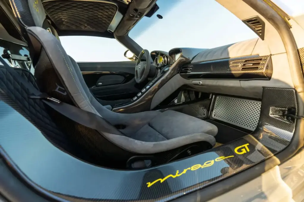 Gemballa Mirage GT: El Porsche Carrera GT más salvaje del que solo fabricaron 25 piezas 32 Motor16 2004 Gemballa Mirage GT Mecum 26 Motor16