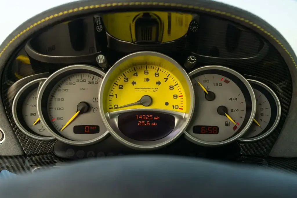 Gemballa Mirage GT: El Porsche Carrera GT más salvaje del que solo fabricaron 25 piezas 34 Motor16 2004 Gemballa Mirage GT Mecum 31 Motor16