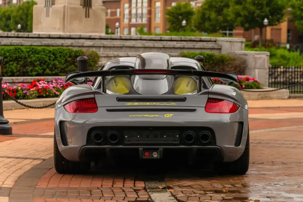 Gemballa Mirage GT: El Porsche Carrera GT más salvaje del que solo fabricaron 25 piezas 13 Motor16 2004 Gemballa Mirage GT Mecum 5 Motor16