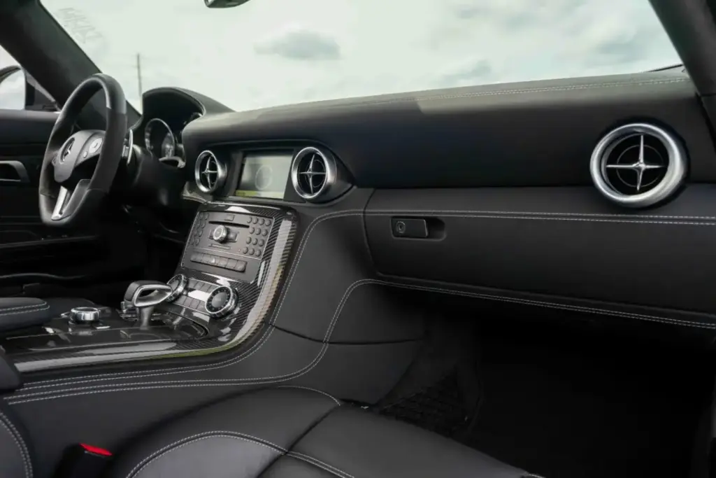 2011 mercedes sls amg bat 17 Motor16