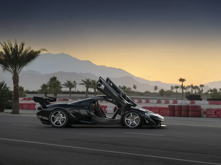 Como este McLaren P1 solo hay cuatro en el mundo y RM Sotheby's lo pone en juego 10 Motor16 2014 McLaren P1 GT Lanzante 20 Motor16