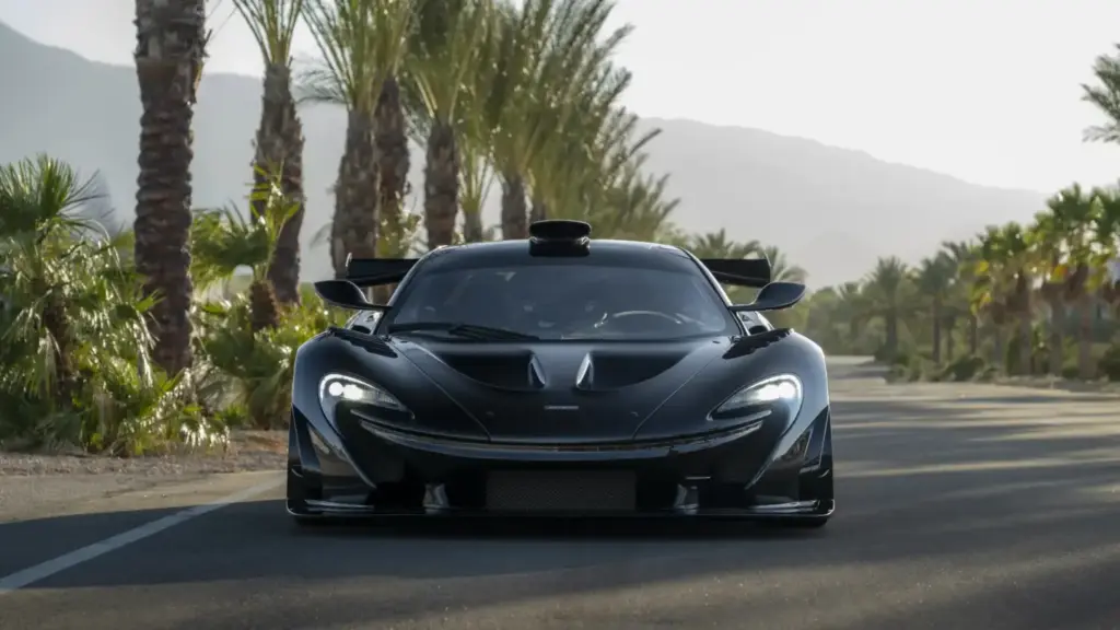 Como este McLaren P1 solo hay cuatro en el mundo y RM Sotheby's lo pone en juego 3 Motor16 2014 McLaren P1 GT Lanzante 28 Motor16