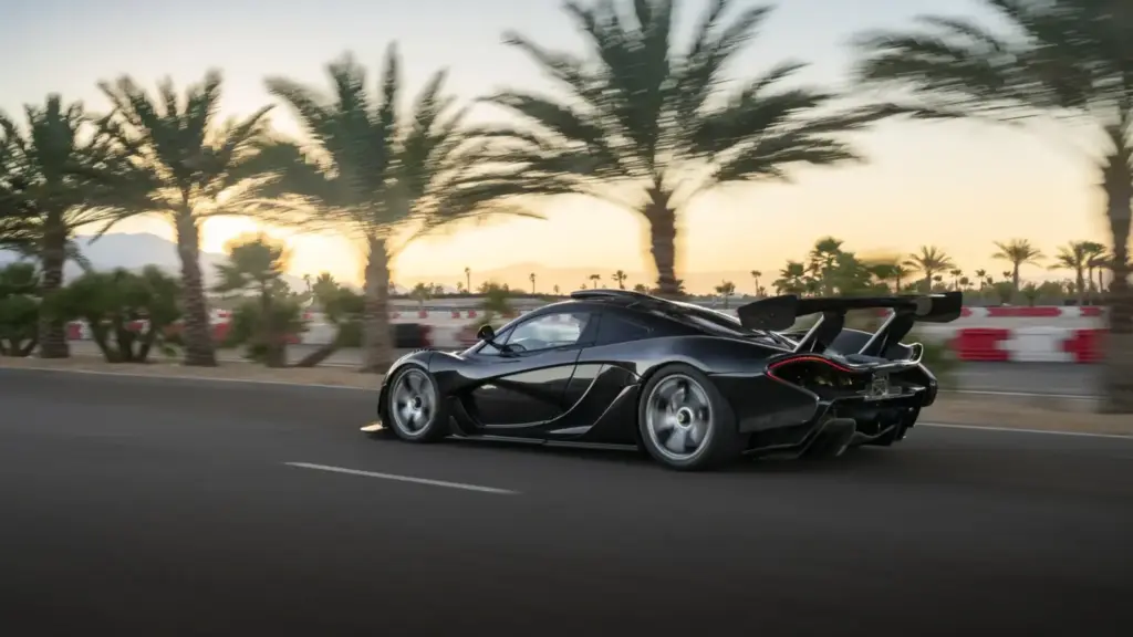 Como este McLaren P1 solo hay cuatro en el mundo y RM Sotheby's lo pone en juego 12 Motor16 2014 McLaren P1 GT Lanzante 29 Motor16