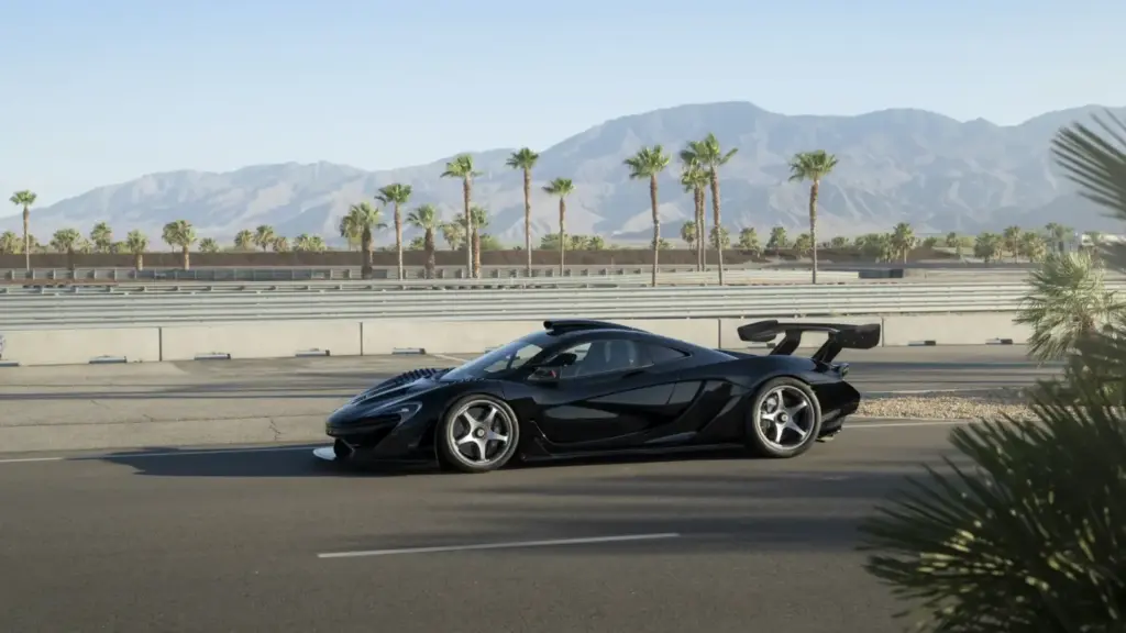 Como este McLaren P1 solo hay cuatro en el mundo y RM Sotheby's lo pone en juego 9 Motor16 2014 McLaren P1 GT Lanzante 34 Motor16