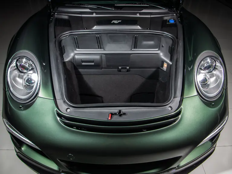 RUF CTR3 Clubsport: El Porsche 911 con motor central que jamás existió te busca 30 Motor16 2018 RUF CTR3 Clubsport Sothebys 15 Motor16