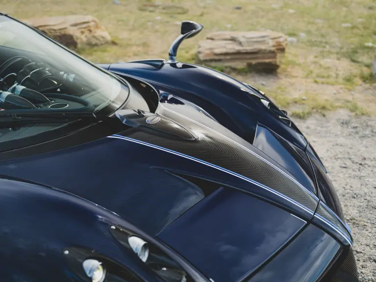 2024 pagani huayra roadster executor manual 13 Motor16