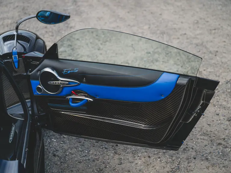 2024 pagani huayra roadster executor manual 23 Motor16
