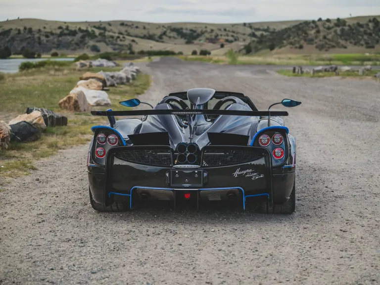 2024 pagani huayra roadster executor manual 3 Motor16