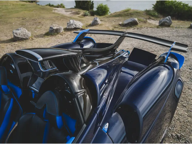 2024 pagani huayra roadster executor manual 4 Motor16