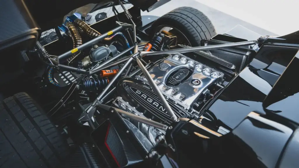 2024 pagani huayra roadster executor manual 48 Motor16
