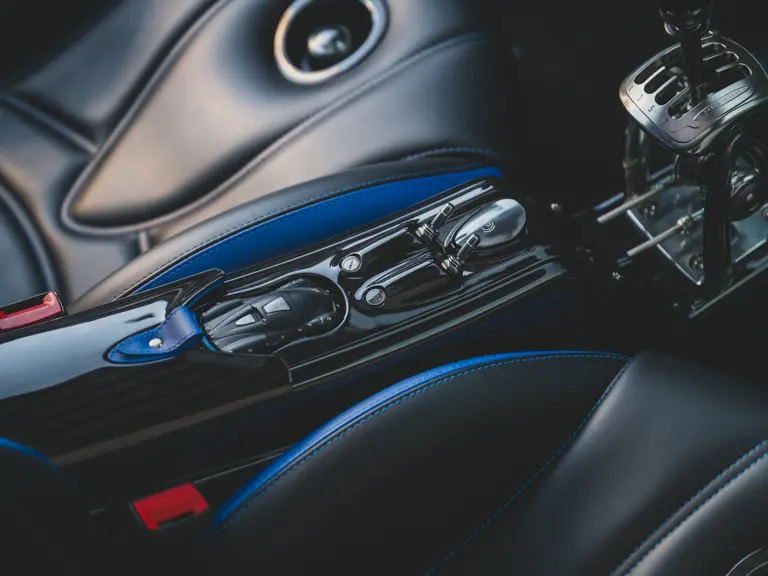 2024 pagani huayra roadster executor manual 49 Motor16