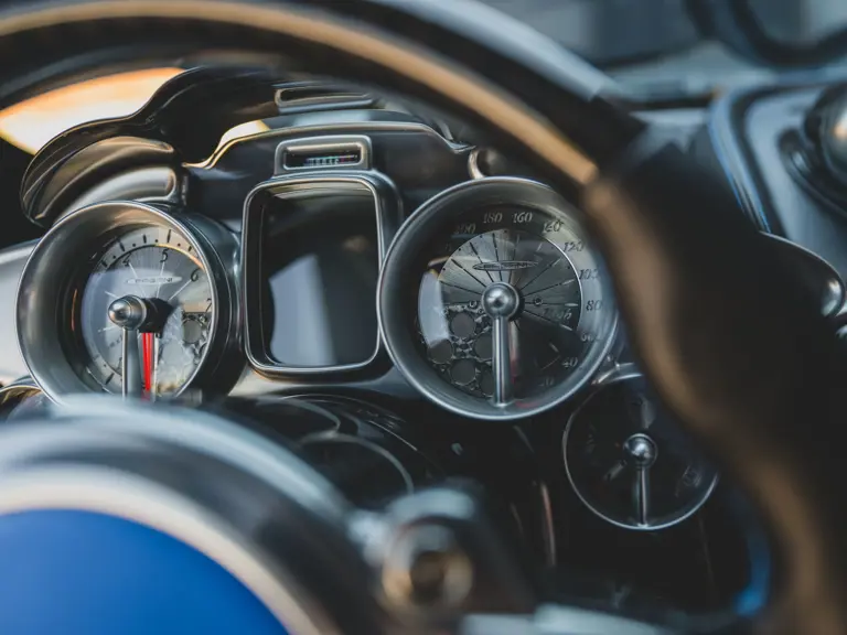 2024 pagani huayra roadster executor manual 9 Motor16