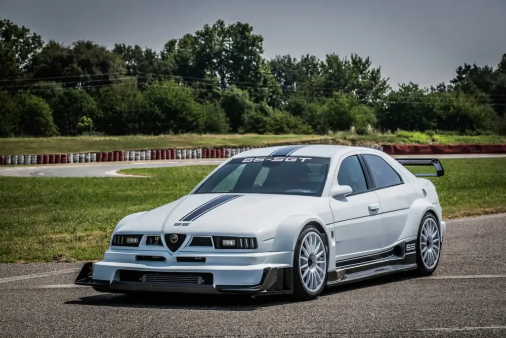 SGT reedita el mítico Alfa Romeo 155 del DTM con esta criatura de la que fabricarán 55 unidades 7 Motor16 2026 55 SGT Alfa Romeo 155 DTM 10 Motor16
