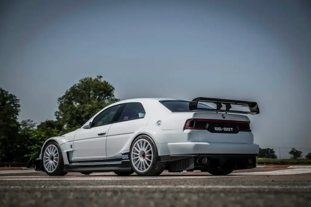 SGT reedita el mítico Alfa Romeo 155 del DTM con esta criatura de la que fabricarán 55 unidades 6 Motor16 2026 55 SGT Alfa Romeo 155 DTM 16 Motor16