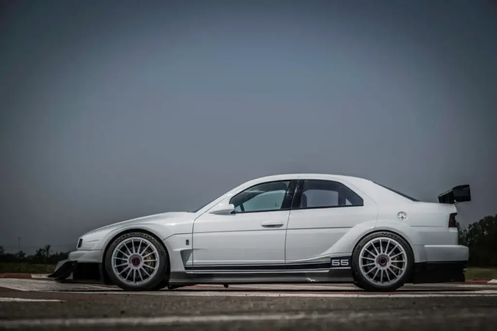 SGT reedita el mítico Alfa Romeo 155 del DTM con esta criatura de la que fabricarán 55 unidades 5 Motor16 2026 55 SGT Alfa Romeo 155 DTM 17 Motor16