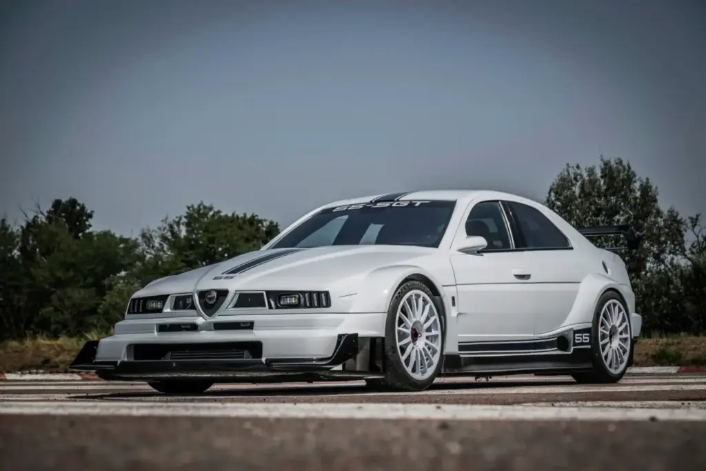 SGT reedita el mítico Alfa Romeo 155 del DTM con esta criatura de la que fabricarán 55 unidades 4 Motor16 2026 55 SGT Alfa Romeo 155 DTM 18 Motor16