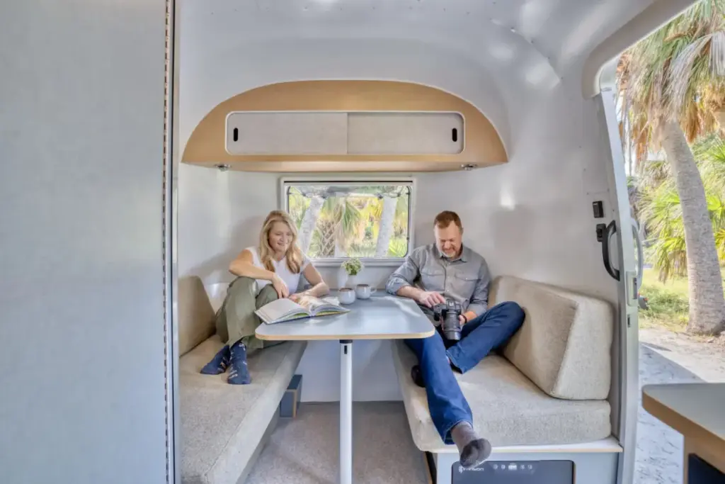 2026 Airstream World Traveler 17RB 9 Motor16