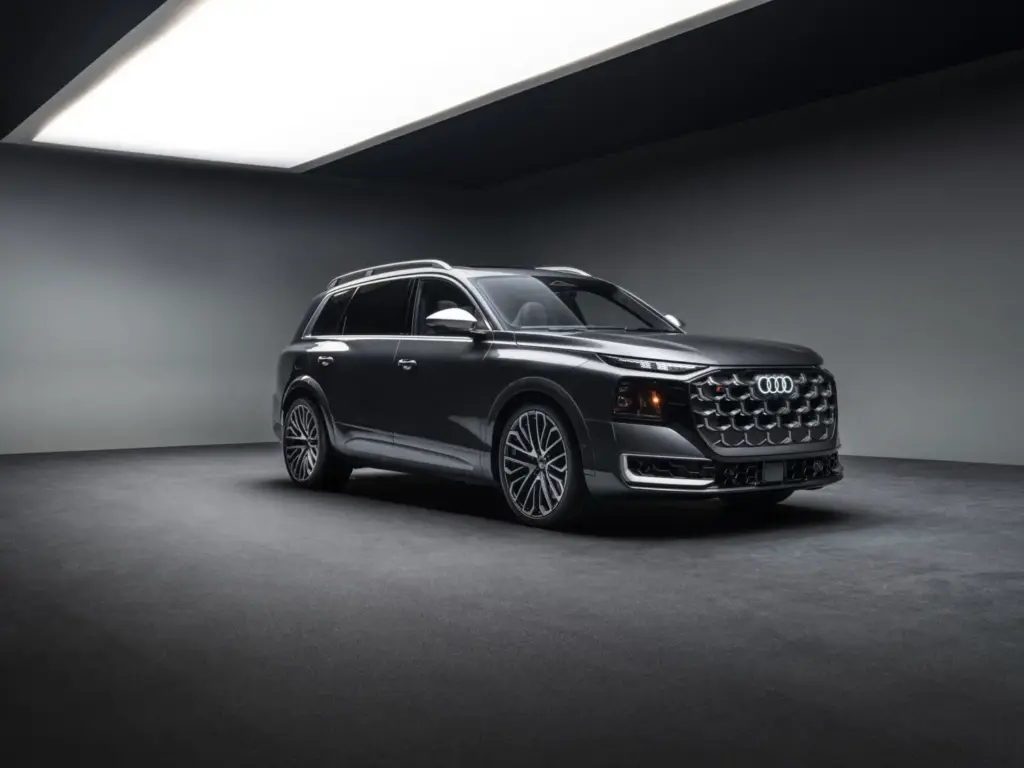2026 Audi Q9 reveal 11 Motor16